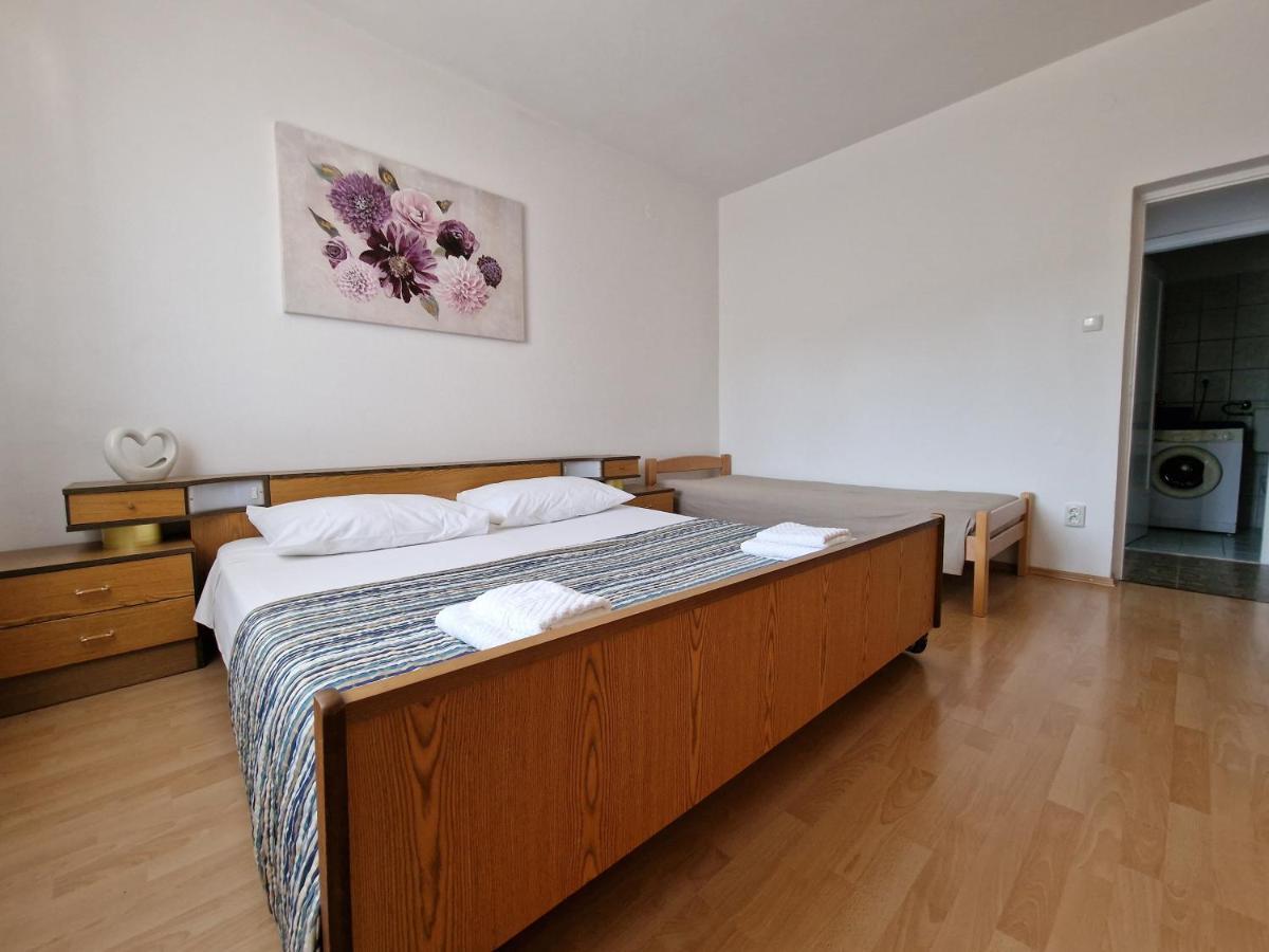 Apartment Sostaric Vrh  Экстерьер фото